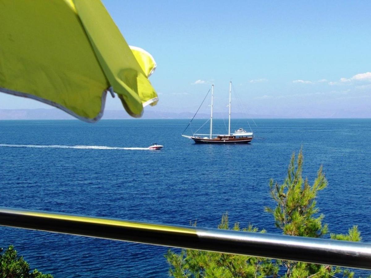 Holiday House Jakov Gdinj Exterior foto